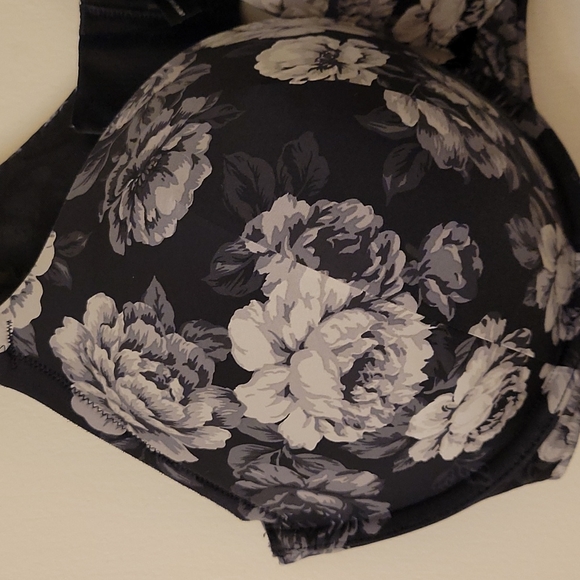 Torrid bra - Picture 2 of 4